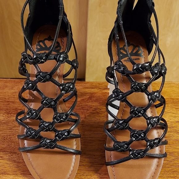 Fergalicious | Shoes | Fergalicious Black Gladiator Sandals | Poshmark